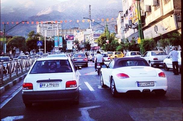 چرا خودرو در ایران گران است؟